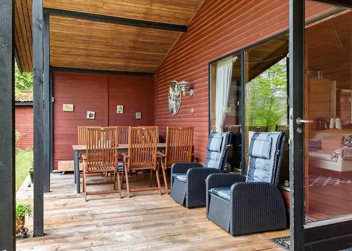 Ferienhaus 1410-aakirkeby-strandlokken-3 *